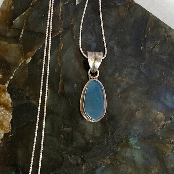 Sterling Silver 925 1.19" Oval Bezel Set Blue Opal Pendant Necklace 18" Chain - Picture 5 of 16